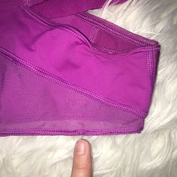 💜💖RARE Lululemon Equisite bra in ultraviolet - Picture 6 of 8